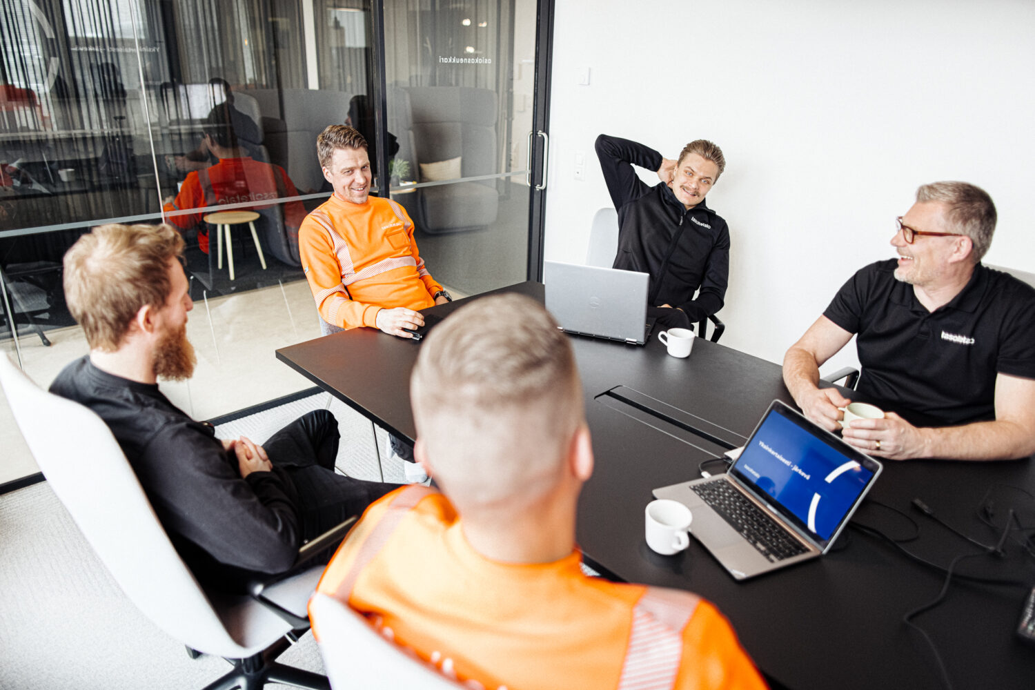 Yhteystiedot Tasoitetalo